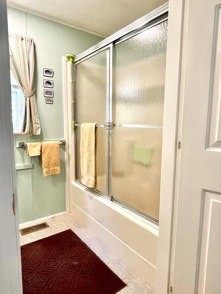 27 Meadow Lark Lane Lincolnville ME 04849