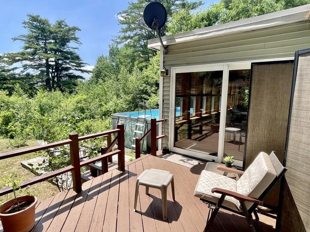 27 Meadow Lark Lane Lincolnville ME 04849