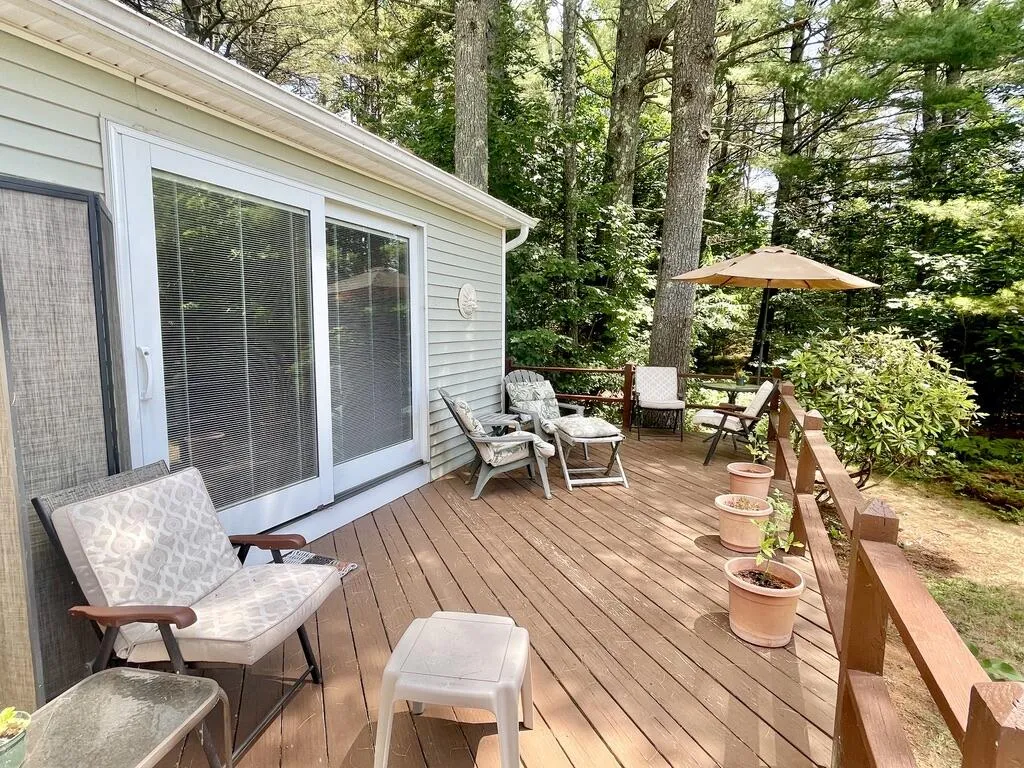 27 Meadow Lark Lane Lincolnville ME 04849