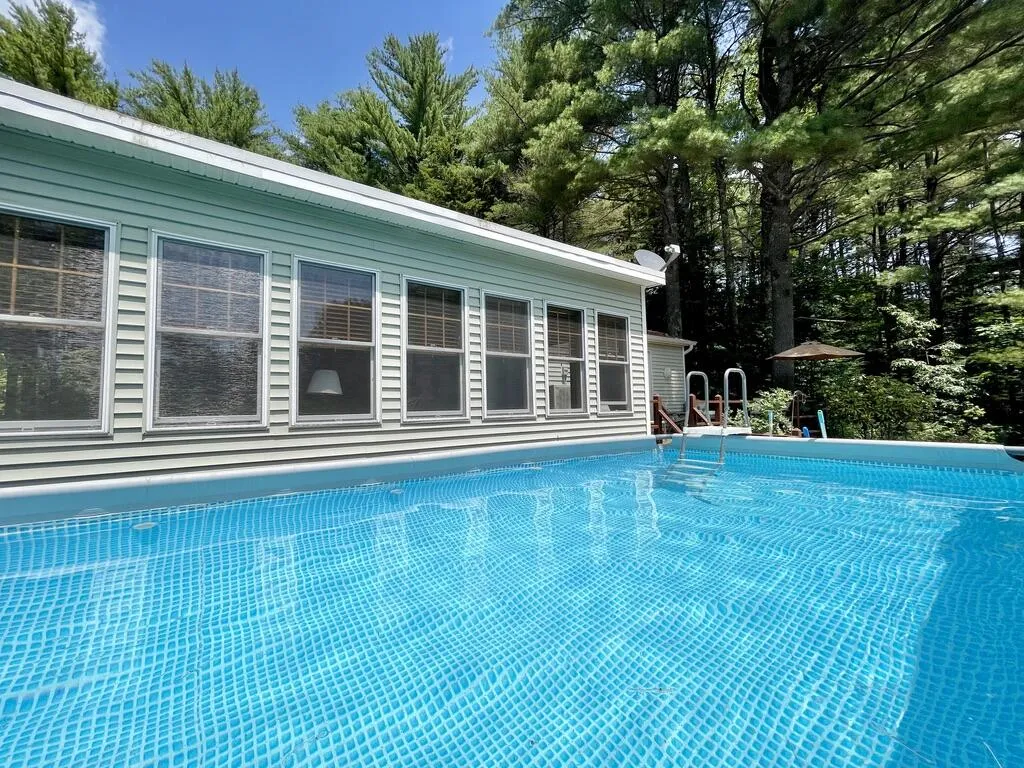 27 Meadow Lark Lane Lincolnville ME 04849