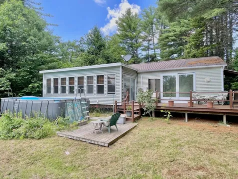 27 Meadow Lark Lane Lincolnville ME 04849