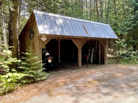 27 Meadow Lark Lane Lincolnville ME 04849