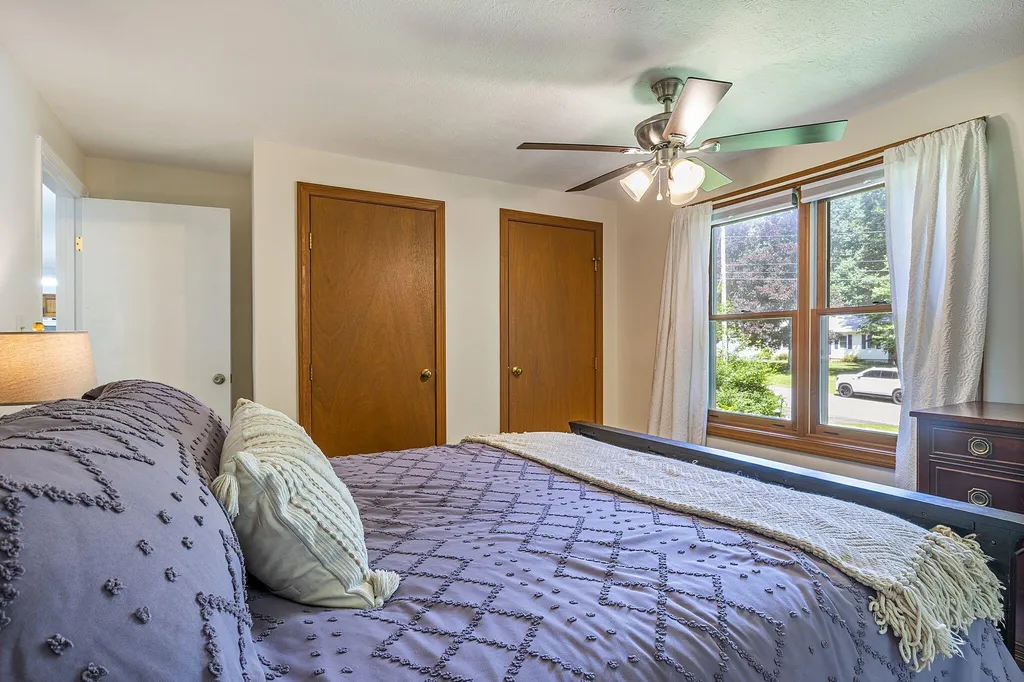4 Jesse Circle Sanford ME 04073