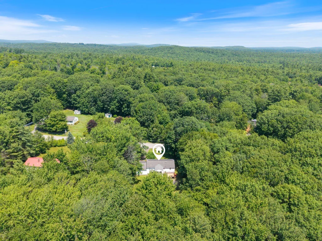 4 Jesse Circle Sanford ME 04073