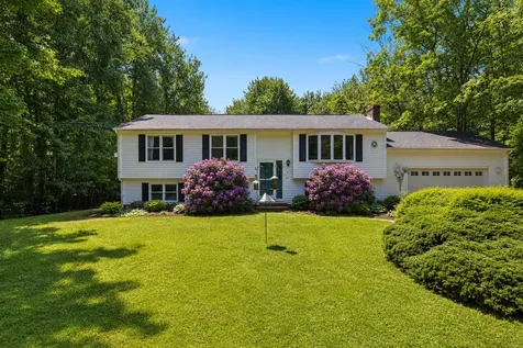 4 Jesse Circle Sanford ME 04073