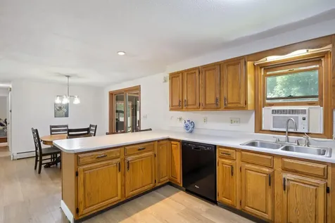 4 Jesse Circle Sanford ME 04073