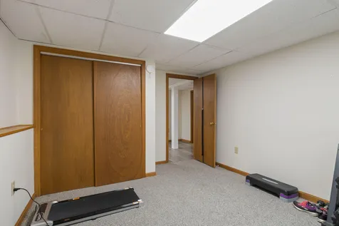 4 Jesse Circle Sanford ME 04073