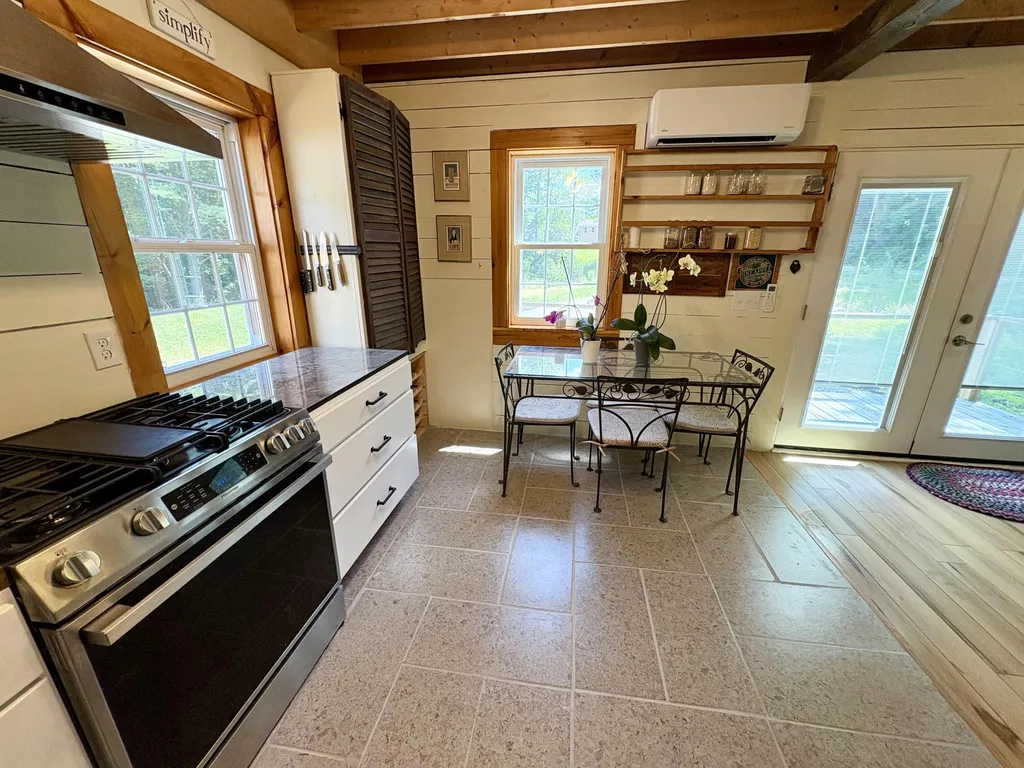15 Ball Road Nobleboro ME 04555