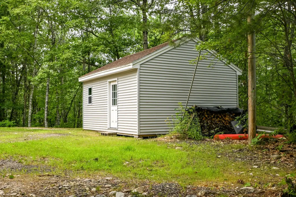 10 Sky Lane Waterboro ME 04061