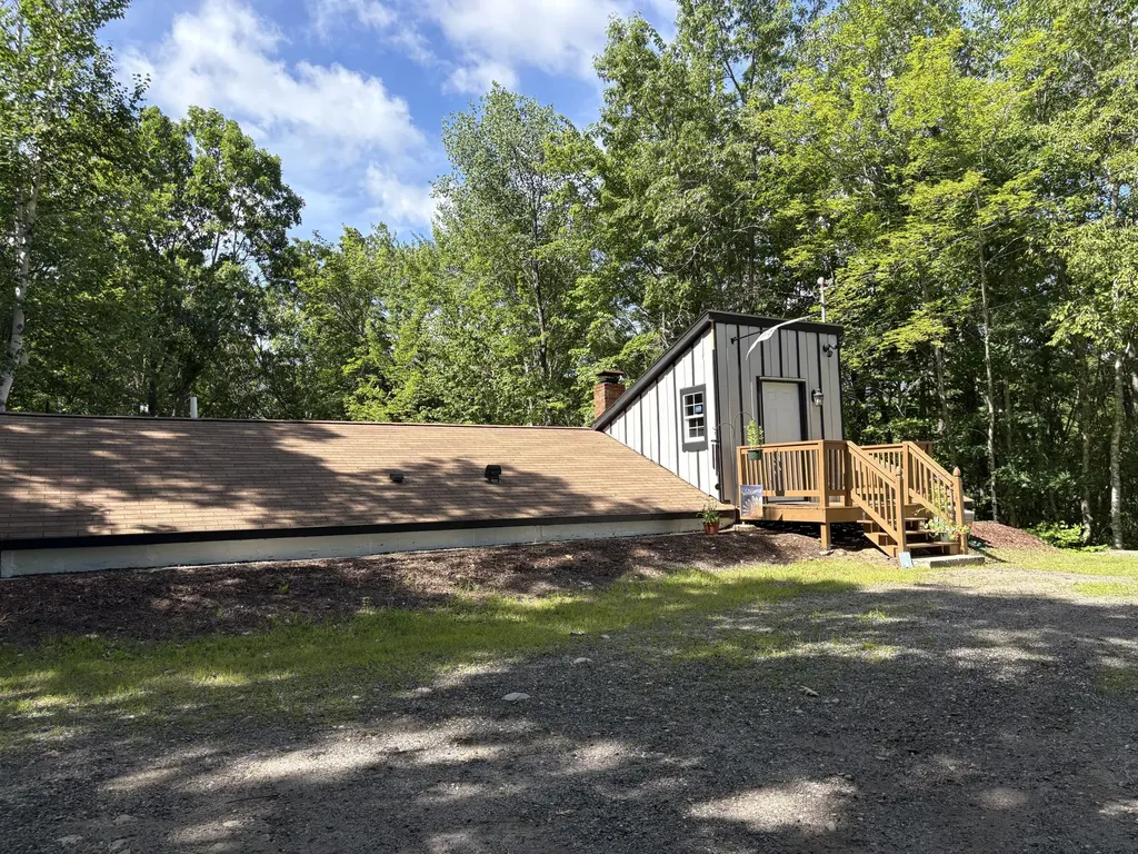 10 Sky Lane Waterboro ME 04061