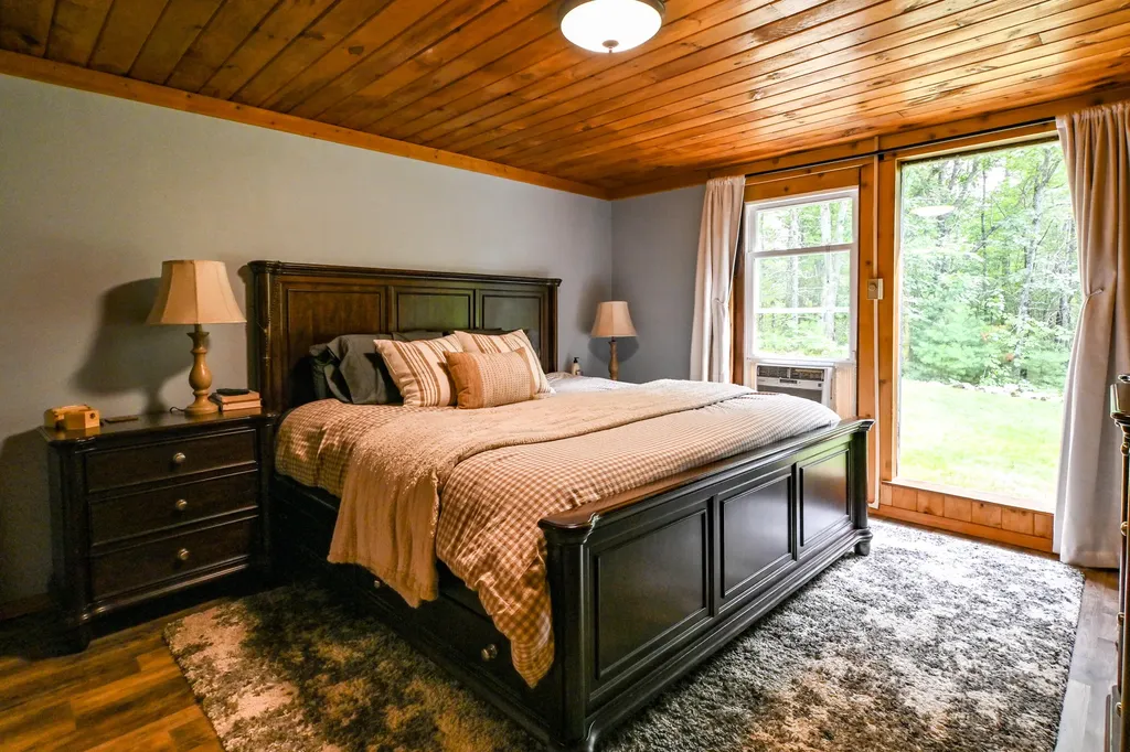 10 Sky Lane Waterboro ME 04061