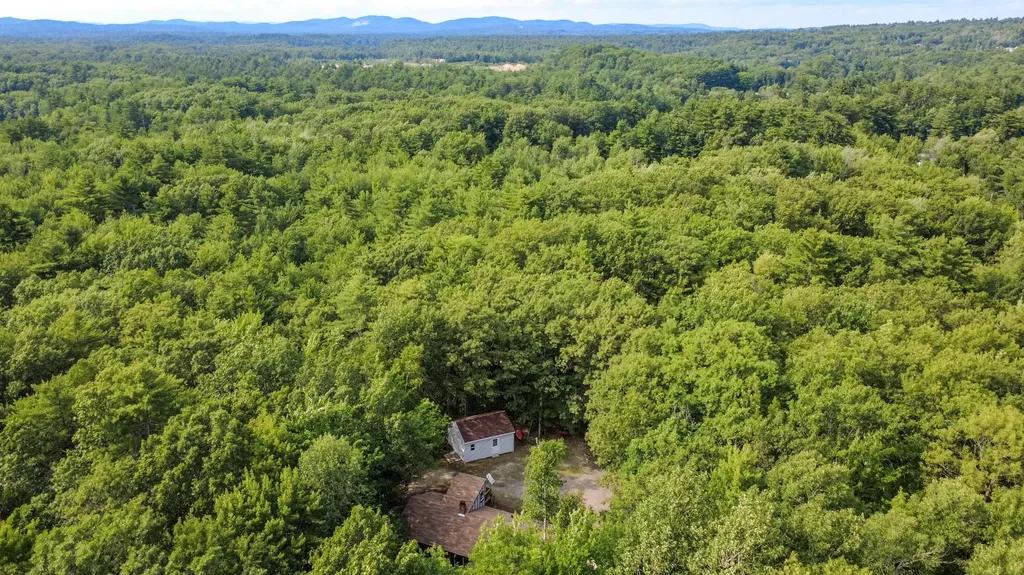 10 Sky Lane Waterboro ME 04061