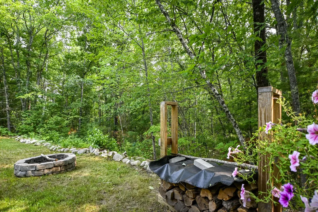 10 Sky Lane Waterboro ME 04061