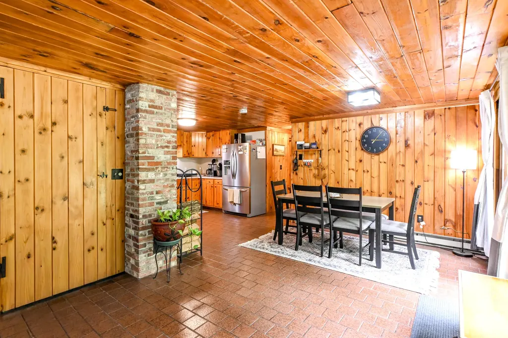 10 Sky Lane Waterboro ME 04061