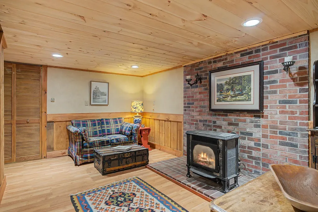 22 Fox Crossing Road Bridgton ME 04009