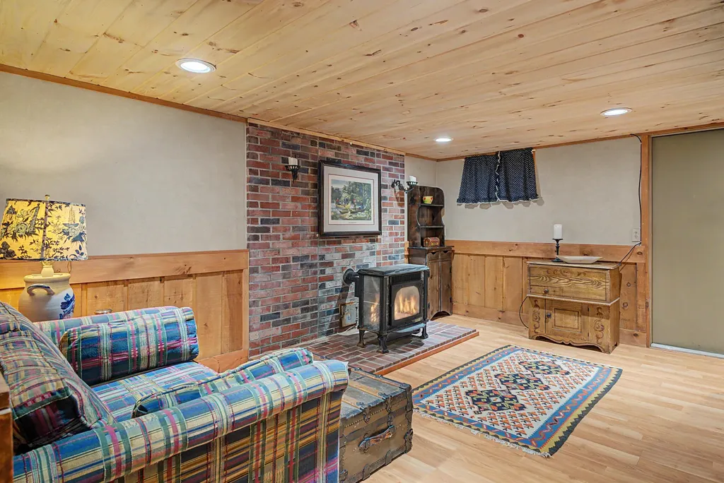 22 Fox Crossing Road Bridgton ME 04009