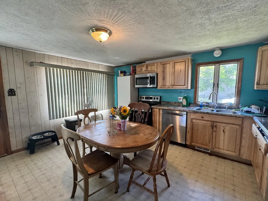 6 Holy Family Street Lewiston ME 04240