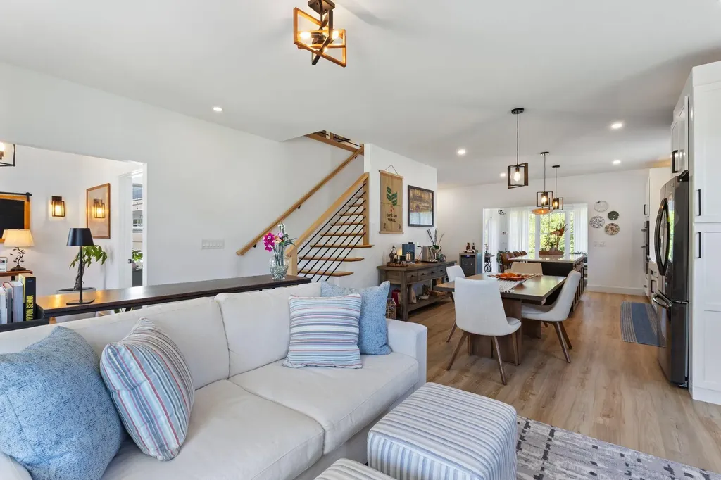 1 Beacon Drive Brunswick ME 04011