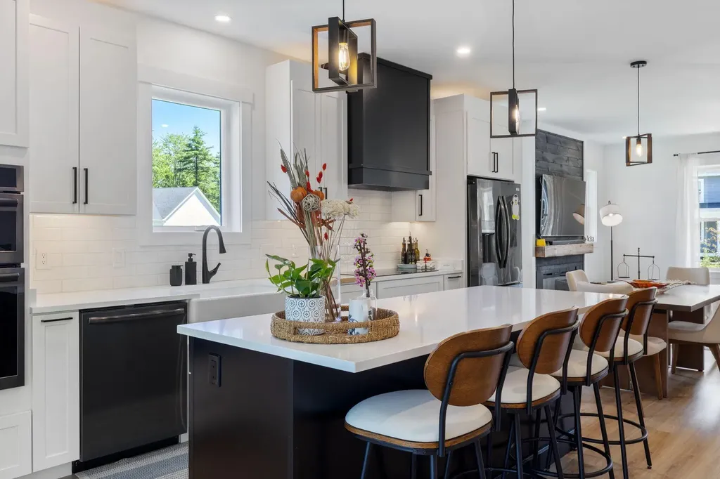 1 Beacon Drive Brunswick ME 04011