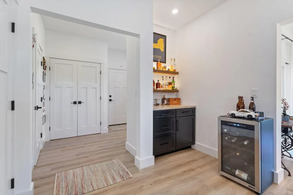 1 Beacon Drive Brunswick ME 04011