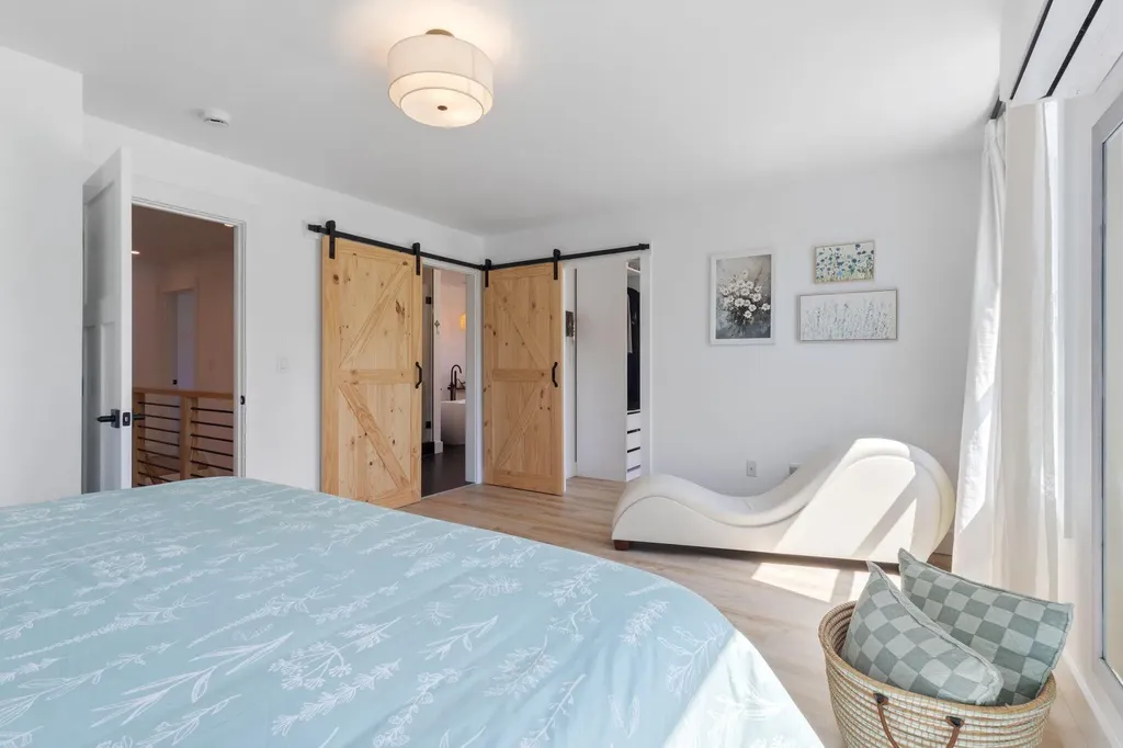 1 Beacon Drive Brunswick ME 04011