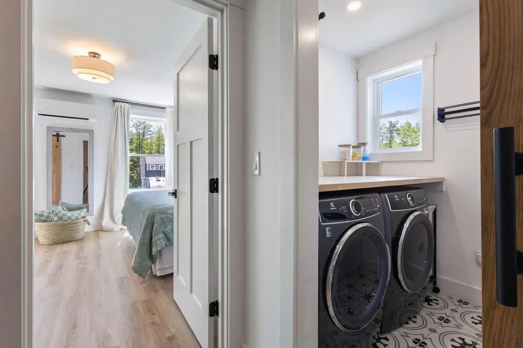 1 Beacon Drive Brunswick ME 04011