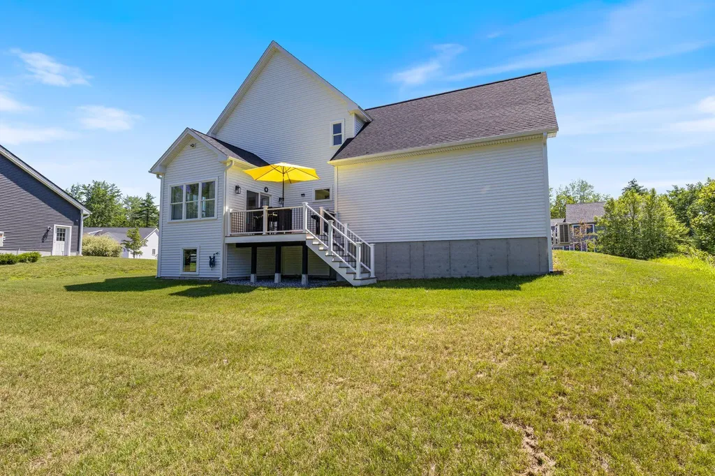 1 Beacon Drive Brunswick ME 04011