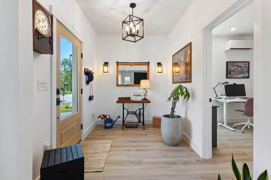 1 Beacon Drive Brunswick ME 04011