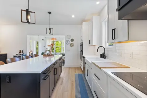 1 Beacon Drive Brunswick ME 04011