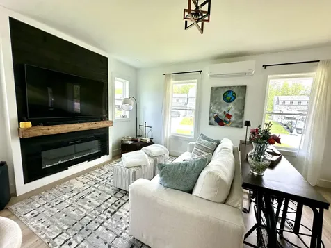 1 Beacon Drive Brunswick ME 04011