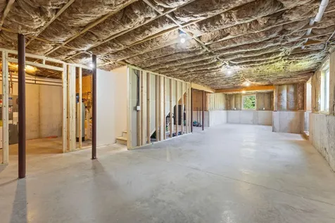 1 Beacon Drive Brunswick ME 04011