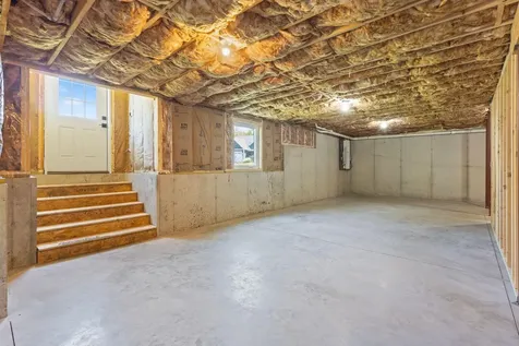 1 Beacon Drive Brunswick ME 04011
