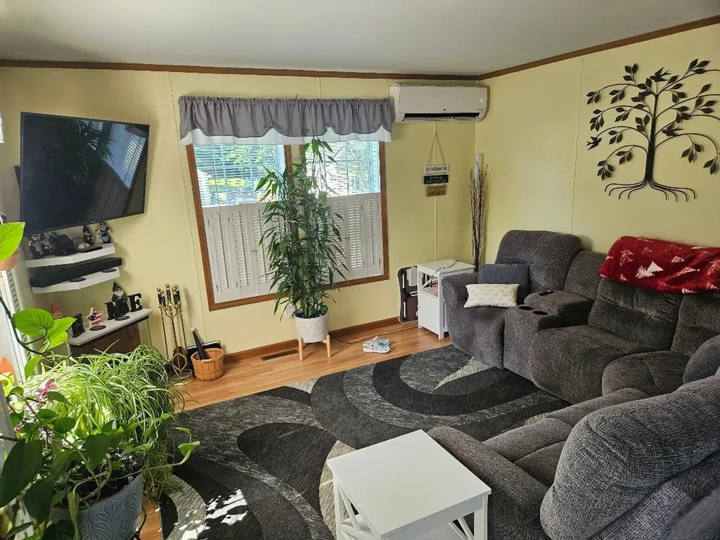 20 Clewleyville Road Eddington ME 04428