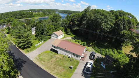 20 Clewleyville Road Eddington ME 04428