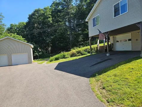 20 Clewleyville Road Eddington ME 04428