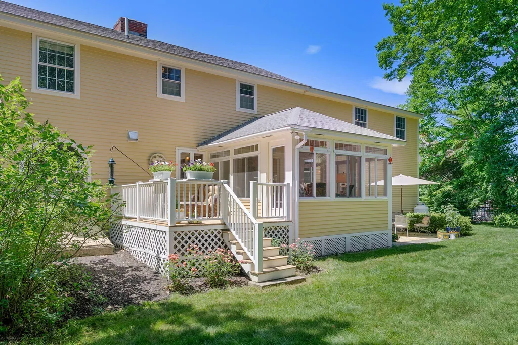 31 Pine Ledge Drive Scarborough ME 04074