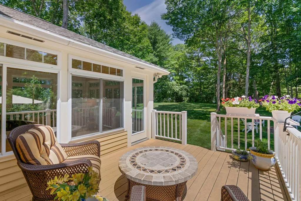 31 Pine Ledge Drive Scarborough ME 04074
