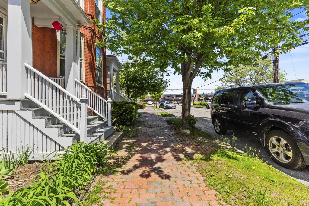 11 William Street Portland ME 04103