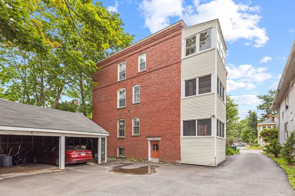 11 William Street Portland ME 04103
