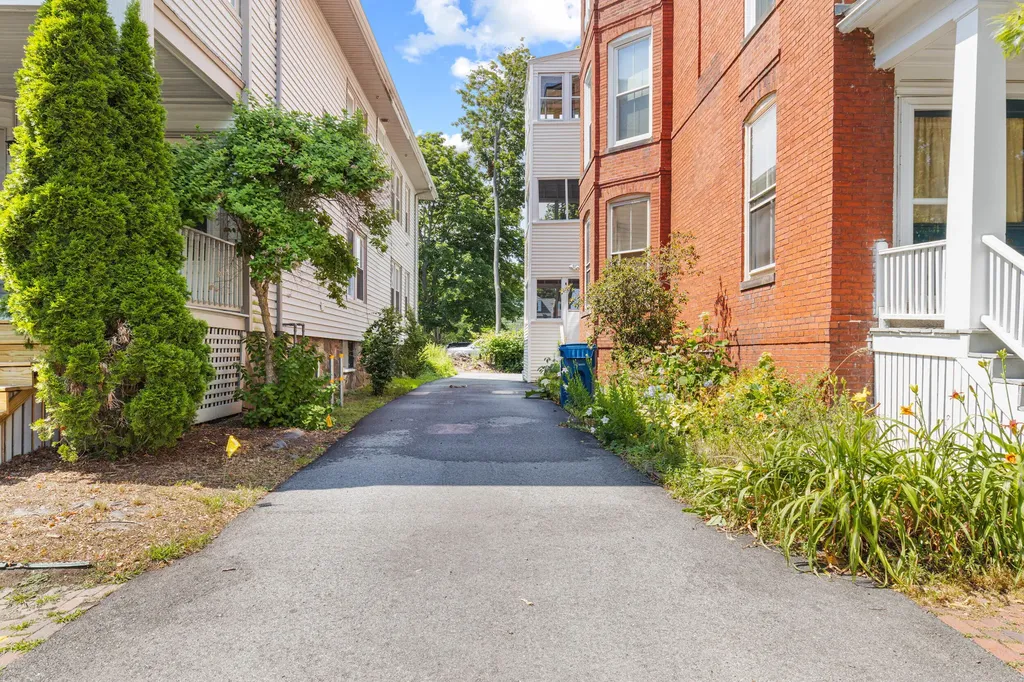 11 William Street Portland ME 04103