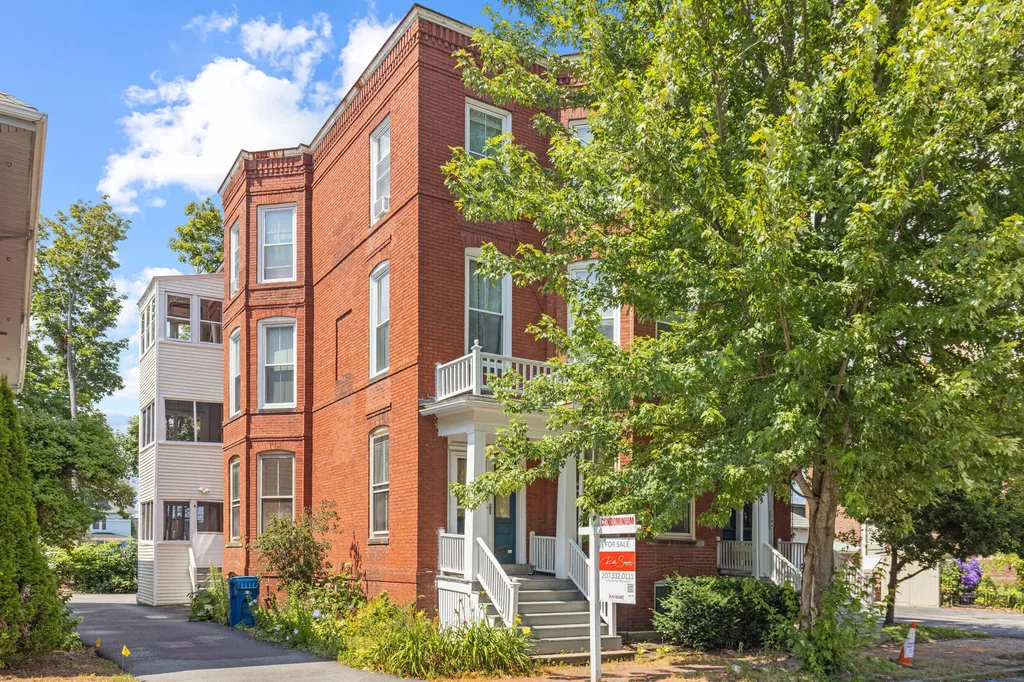 11 William Street Portland ME 04103