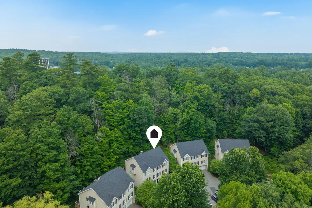 16 Woodside Drive Gorham ME 04038