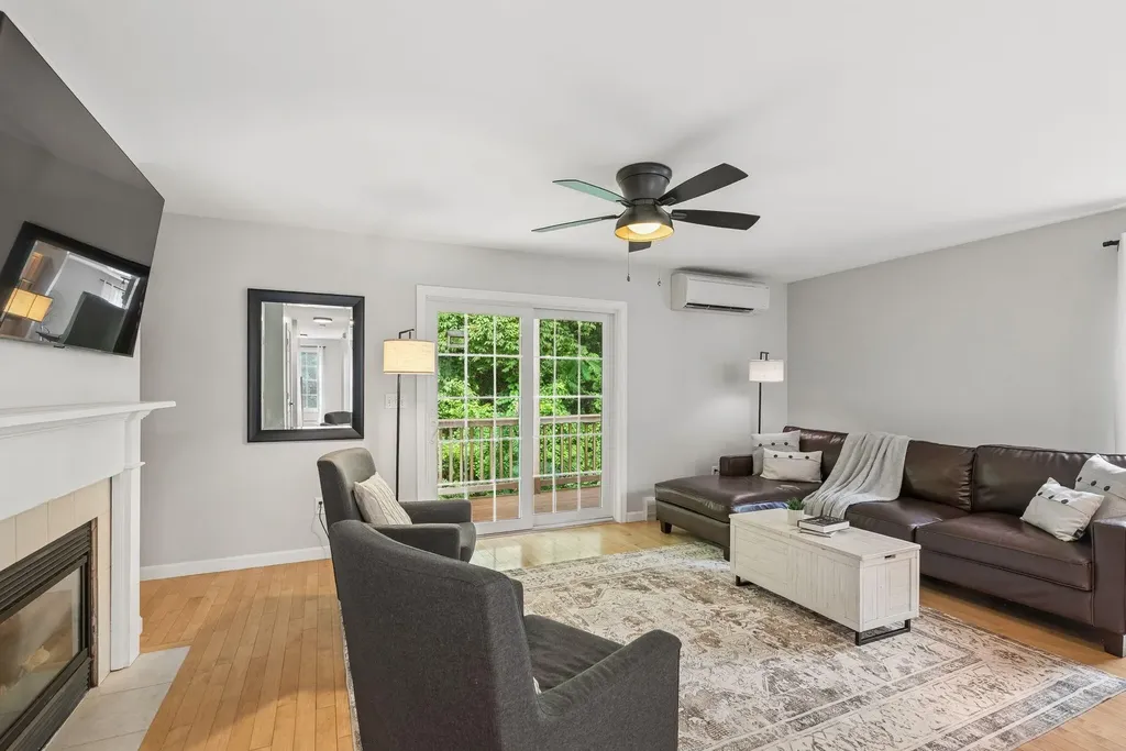 16 Woodside Drive Gorham ME 04038