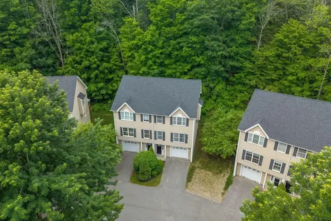16 Woodside Drive Gorham ME 04038