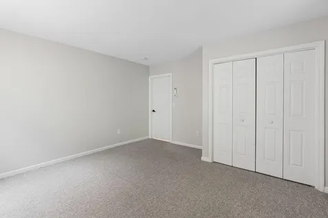 16 Woodside Drive Gorham ME 04038