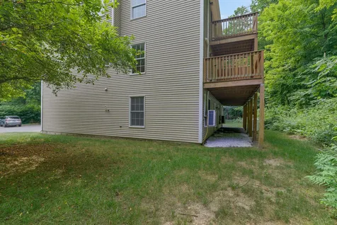 16 Woodside Drive Gorham ME 04038