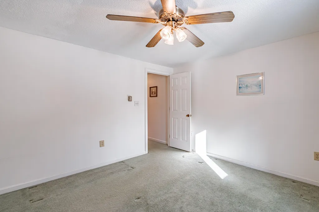 21 Daffodil Court Naples ME 04055