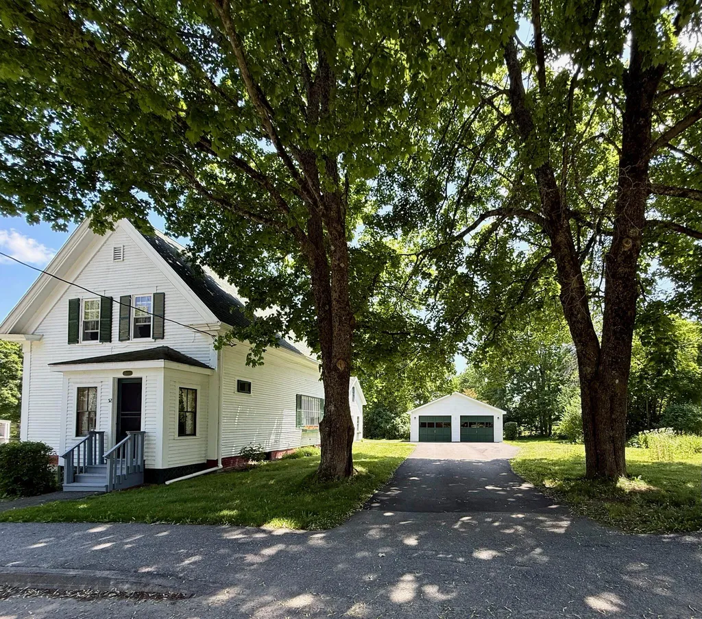 52 Calais Avenue Calais ME 04619