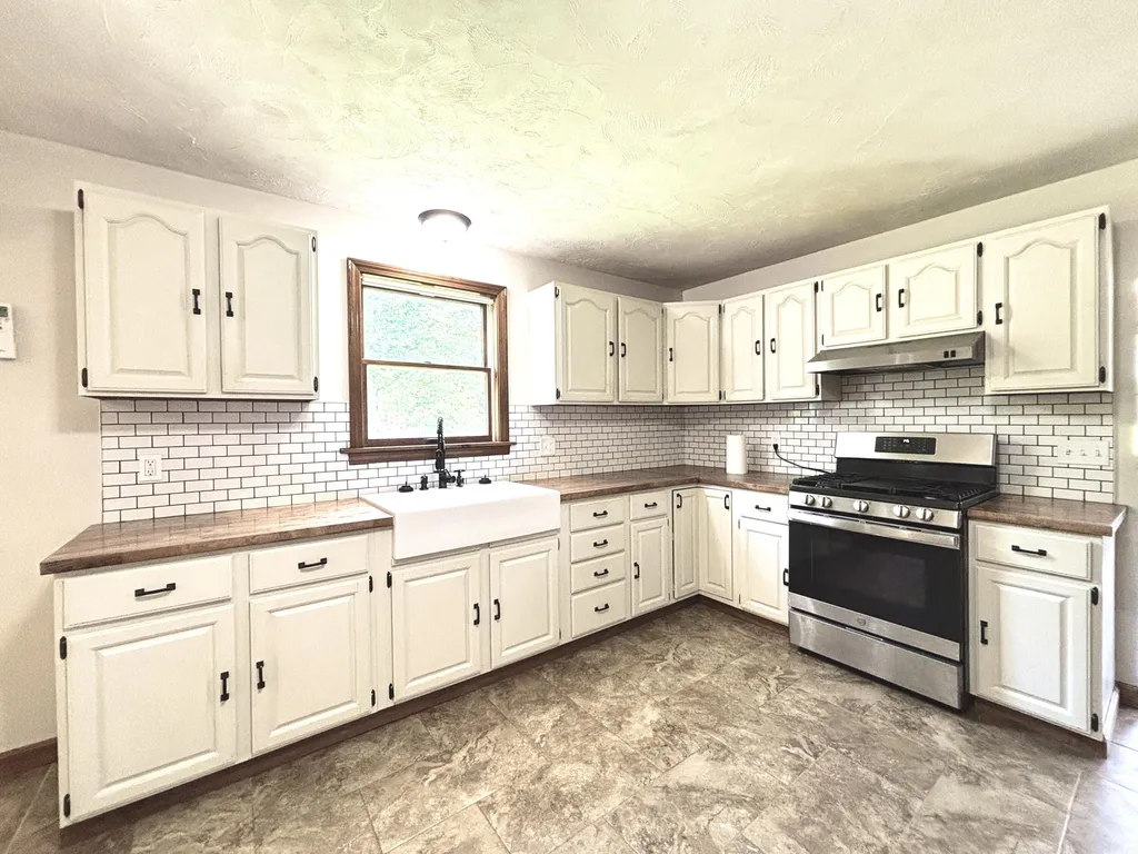 610 Silvers Mills Road Sangerville ME 04479