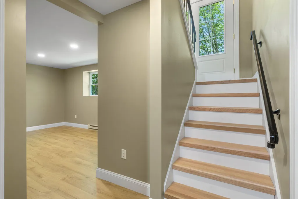 18 Fir Drive Waterboro ME 04030
